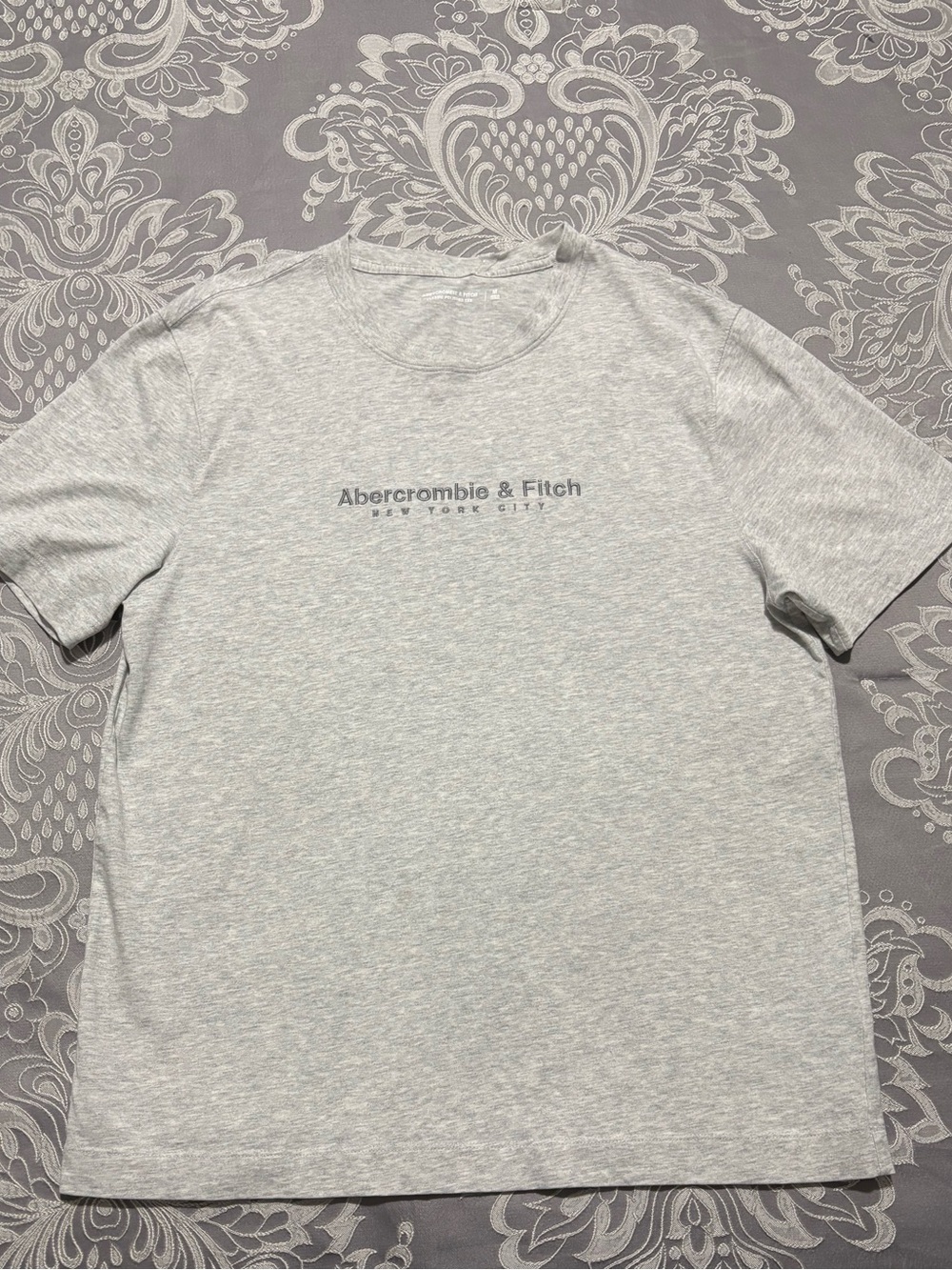 Abercrombie & Fitch Mens Medium Gray Short Sleeve Embroidered Logo T-Shirt M